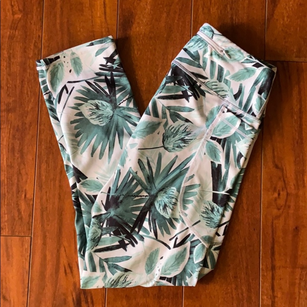 Senita Ava Capris in Palm Green